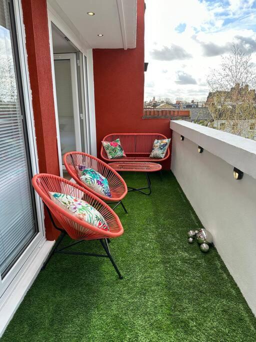 Stylish, Smart & Fun 4 Bed Home Лондон Екстериор снимка